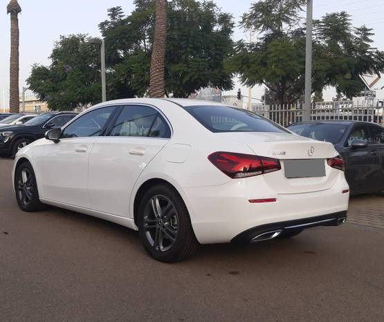 מרצדס A-Class 4 door 2020 -  מבט אחורי 