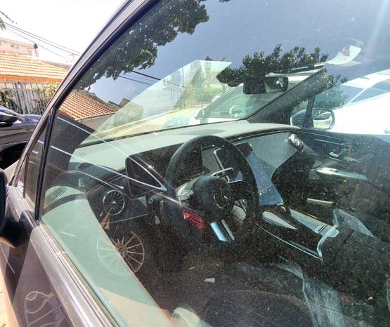 מרצדס EQE SUV 2024 -  פנים הרכב 