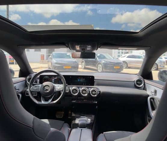מרצדס CLA 2022 -  פנים הרכב 