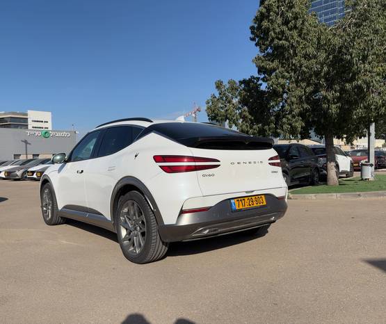 GENESIS GV60 2025 -  מבט אחורי 