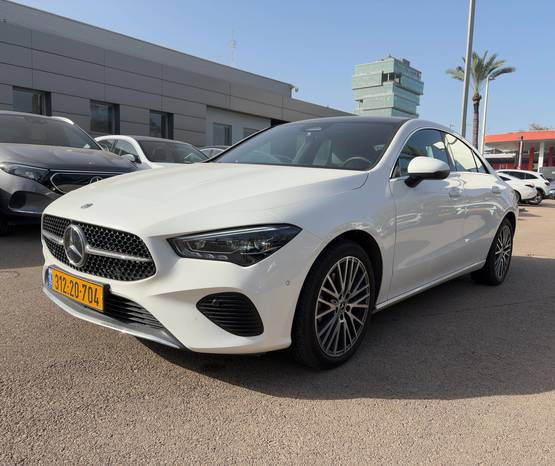 מרצדס CLA 2025 -  מבט צדדי 