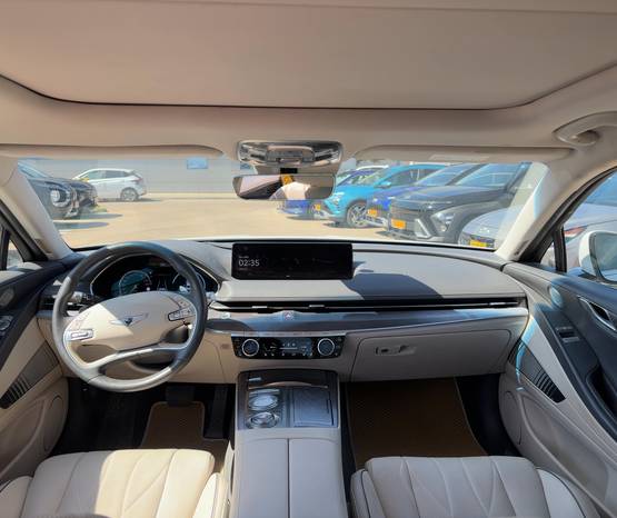 GENESIS G80 2023 -  פנים הרכב 