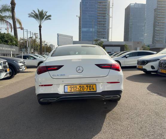 מרצדס CLA 2025 -  תא המטען
