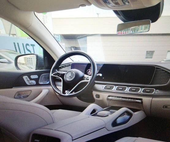 מרצדס GLE Coupe 2024 -  פנים הרכב 