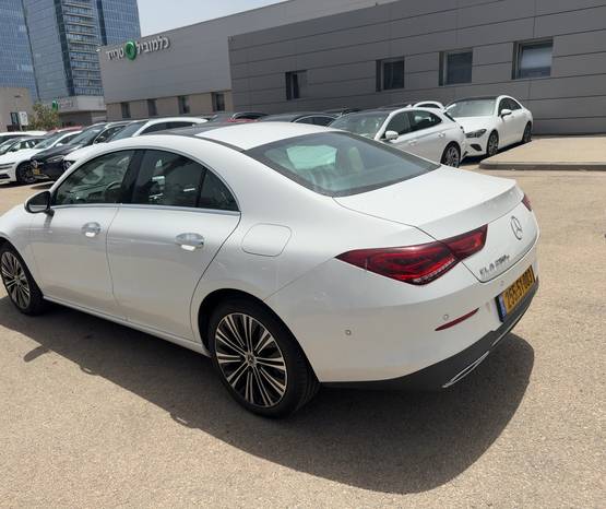 מרצדס CLA 2023 -  מבט אחורי 