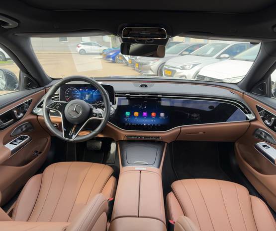 מרצדס E-Class (W214) 2025 -  פנים הרכב 