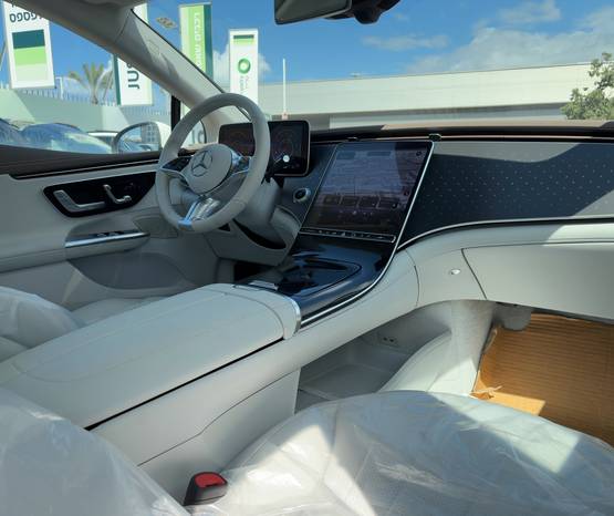 מרצדס EQE 2024 -  תא המטען
