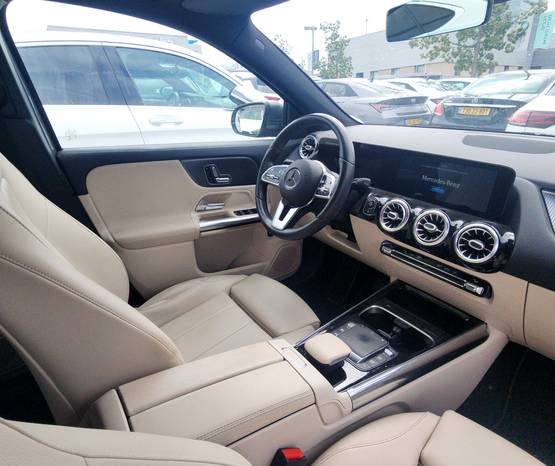 מרצדס GLA 2021 -  פנים הרכב 