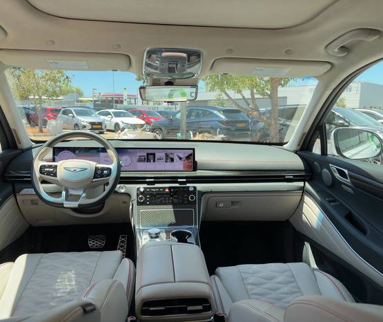 GENESIS GV80 2026 -  פנים הרכב 