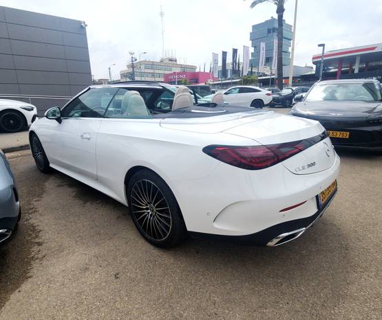 מרצדס CLE Cabrio 2025 -  מבט אחורי 