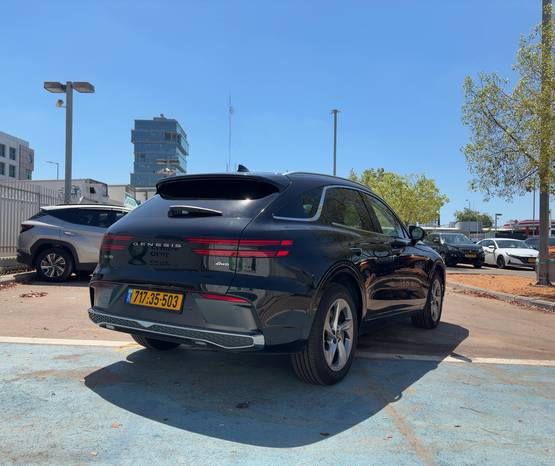 GENESIS GV70 2026 -  מבט אחורי 