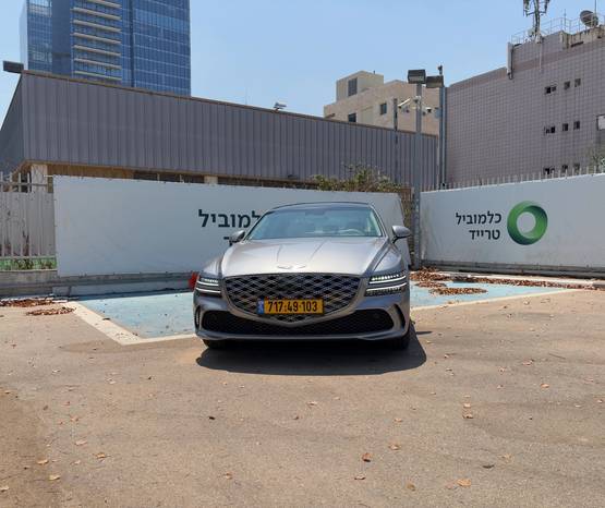 יונדאי GENESIS  G80 2026 -  מבט קדמי 