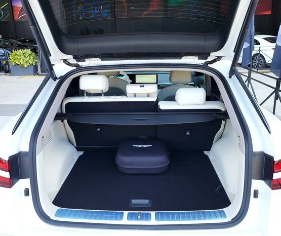 GENESIS GV60 2025 -  תא המטען
