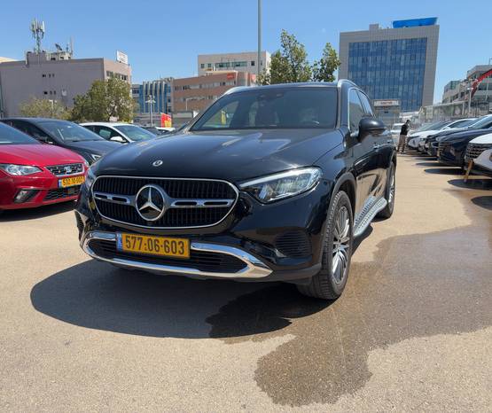 מרצדס GLC 2024 -  מבט קדמי 