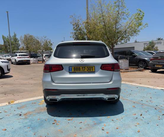 מרצדס GLC (X253) 2021 -  מבט אחורי 