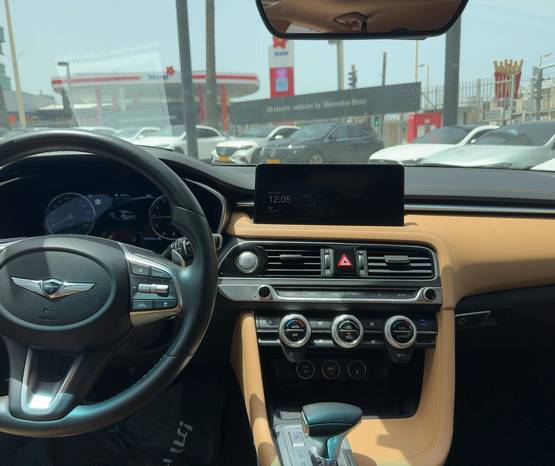 GENESIS G70 2024 -  פנים הרכב 